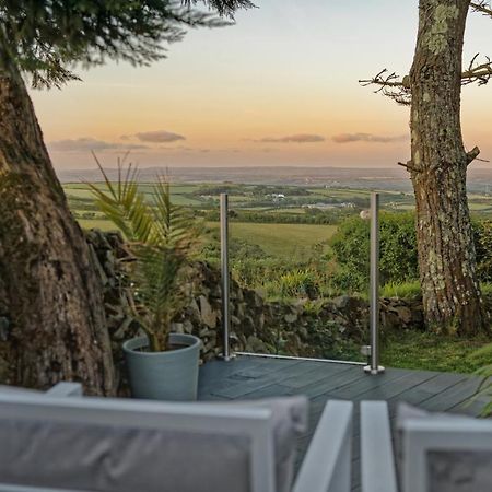 Scandi Cabin On A Hill, With Stunning Panoramic Views Ludgvan ภายนอก รูปภาพ
