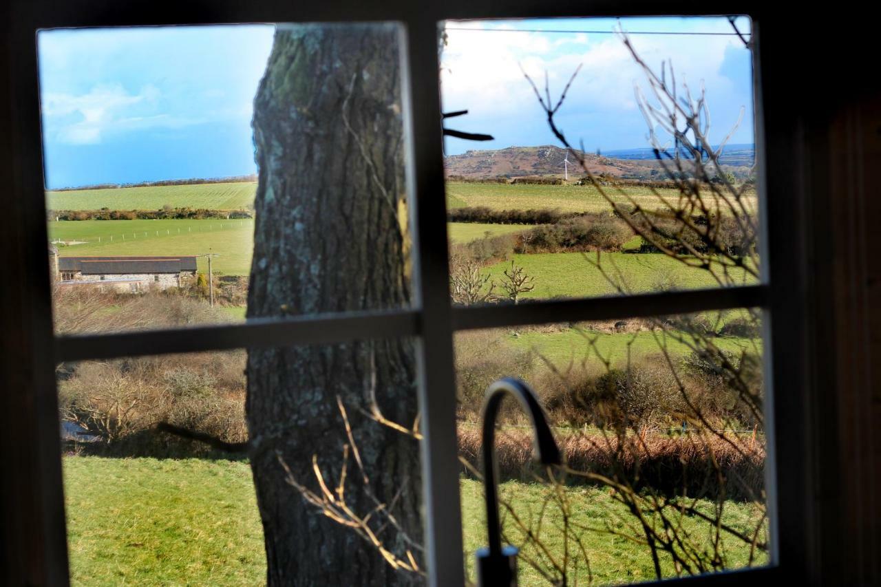 Scandi Cabin On A Hill, With Stunning Panoramic Views Ludgvan ภายนอก รูปภาพ