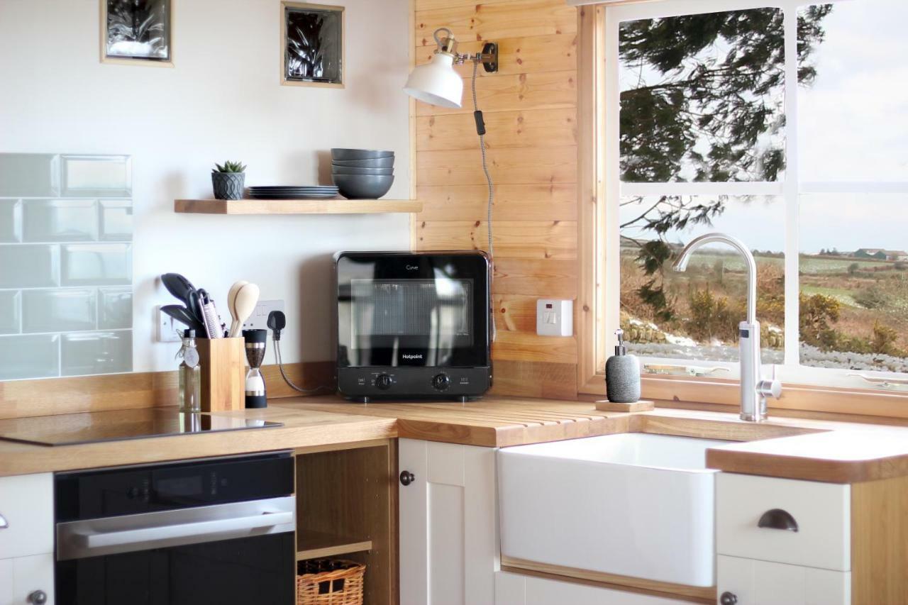 Scandi Cabin On A Hill, With Stunning Panoramic Views Ludgvan ภายนอก รูปภาพ