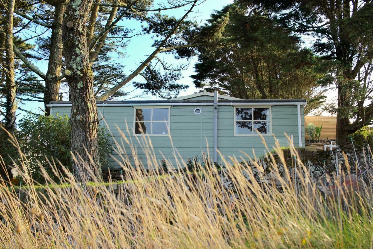 Scandi Cabin On A Hill, With Stunning Panoramic Views Ludgvan ภายนอก รูปภาพ